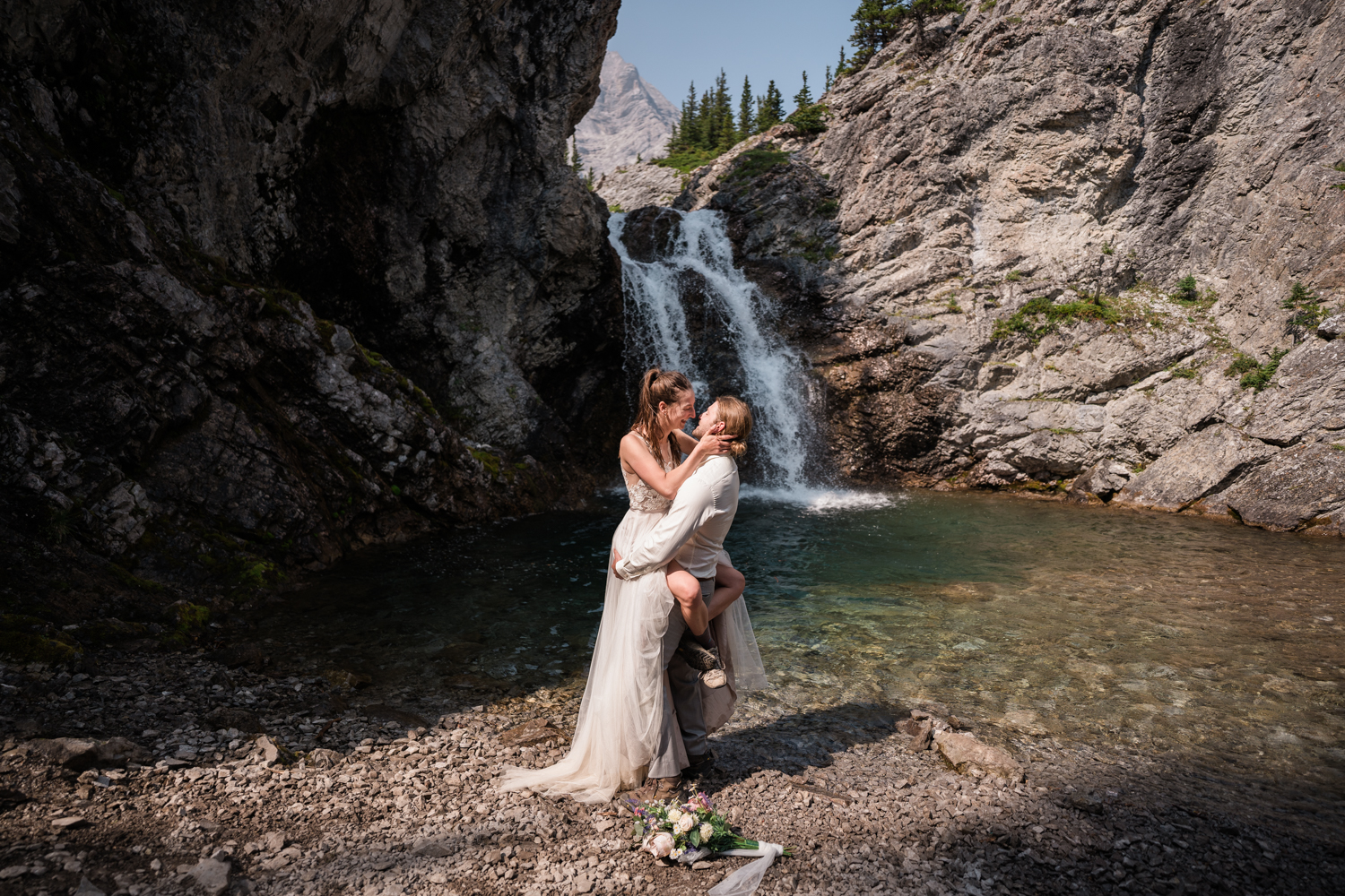Couple elopes during camping elopement in Kananaskis, Alberta.